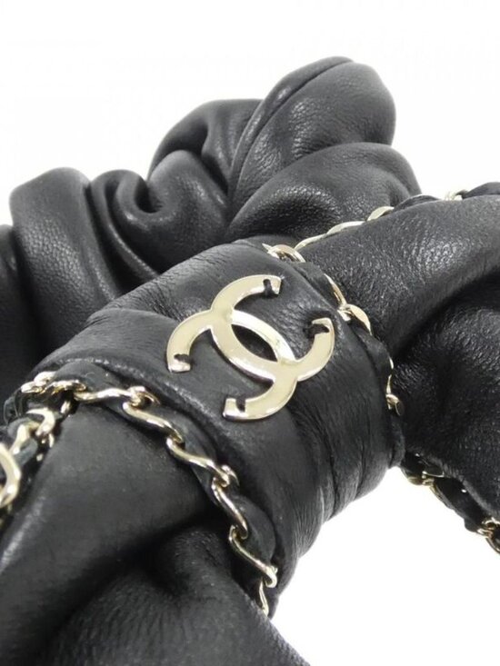 Chanel Shoulder Bag Black - Picture 3 of 4